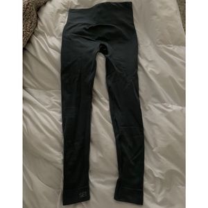 SETactive leggings in the color SLATE XS/S